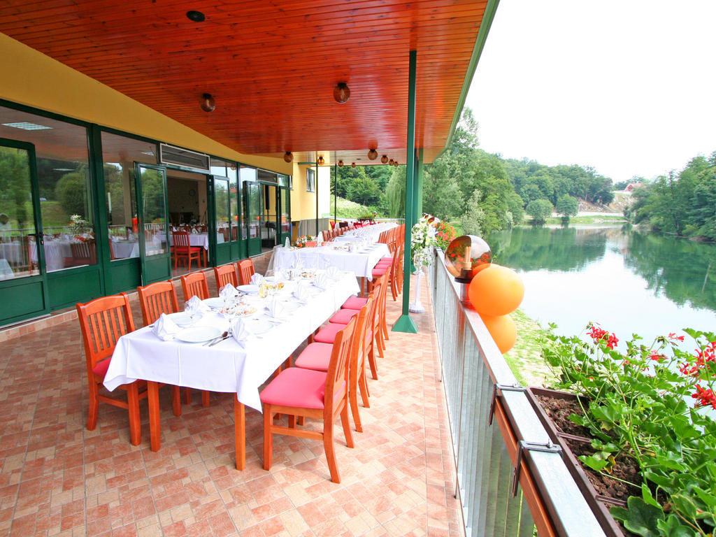 Motel Dobra Duga Resa Exterior photo